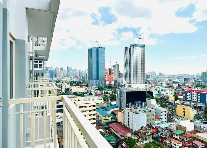 Cozy Two Bedroom Family Suites At Coast Residences Near Picc, Wtc & Moa