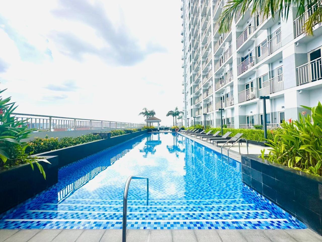 Cozy Two Bedroom Family At Coast Residences Near Picc, Wtc & Moa Apartment